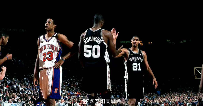 MK体育登录入口-马刺尼克斯总决赛对决，文班亚马能否复刻邓肯1999年夺冠历程|蒂姆·邓肯|NBA|体育赛事讨论|圣安东尼奥马刺队|纽约尼克斯队_新浪体育_新浪新闻
